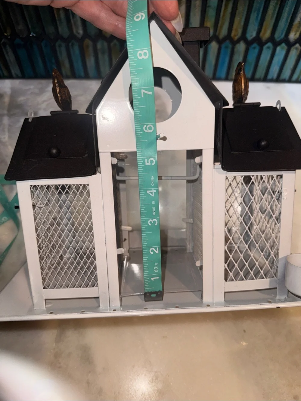 Metal Wild Bird Feeder for Outdoors, Large Cardinal Bird Feeder Solar Lights